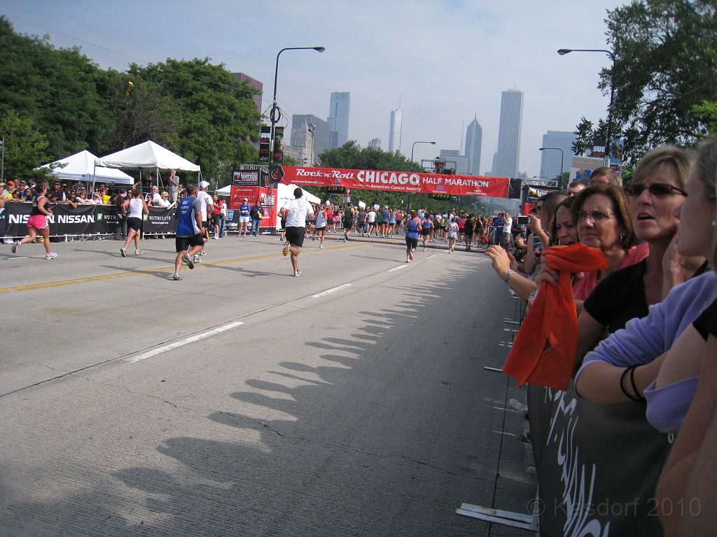 Chicago Rock N Roll 2010 0605.jpg - The Chicago Rock 'N Roll Half Marathon was held on August 1, 2010. A beautiful day, but hot, and a lousy race.